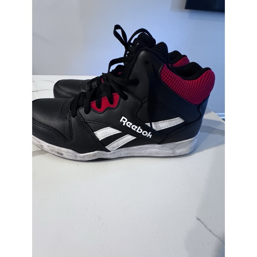 Reebok Men's Black And Red Sneakers, Size 10.5